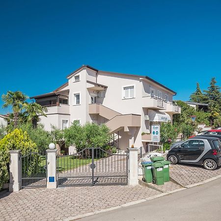 Spadici Luna Porec Exterior photo